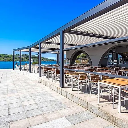 Superior Del Mar Apartmanhotel Banjole