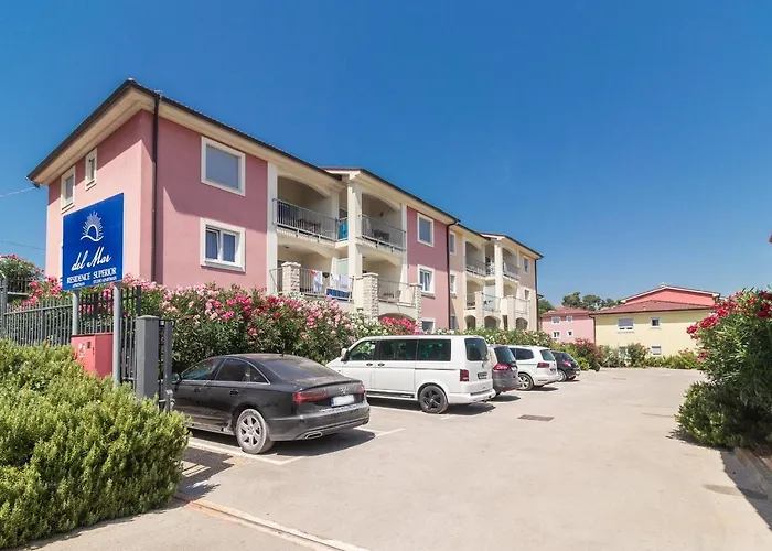 アパートホテル レジデンス スーペリアー デル マー バニョレ